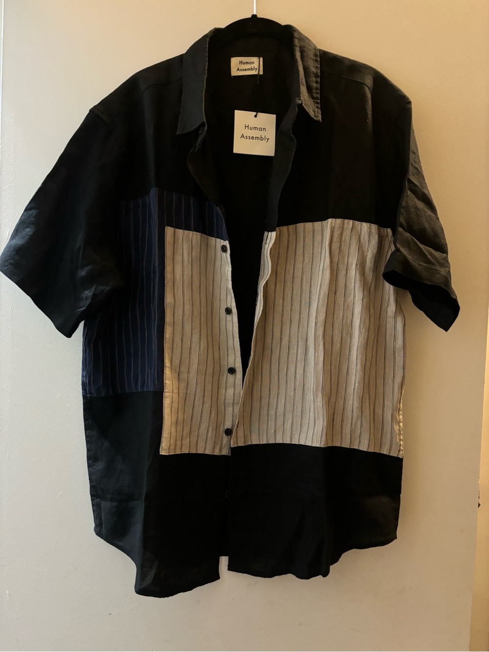 Human Assembly Men's Short Sleeve Black Shirt XL 2XL with Blue & Beige Panels - Picture 2 of 5